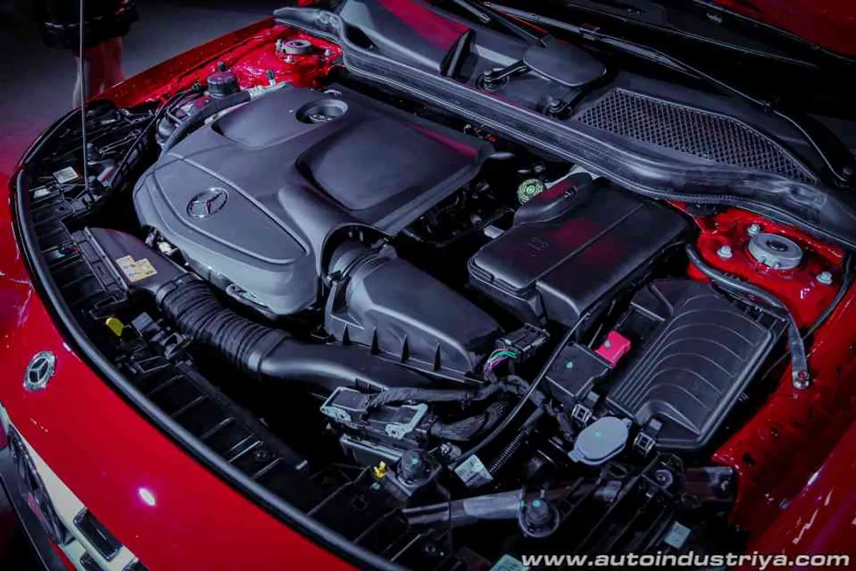 Refreshed 2018 Mercedes-Benz GLA makes local debut | AutoIndustriya