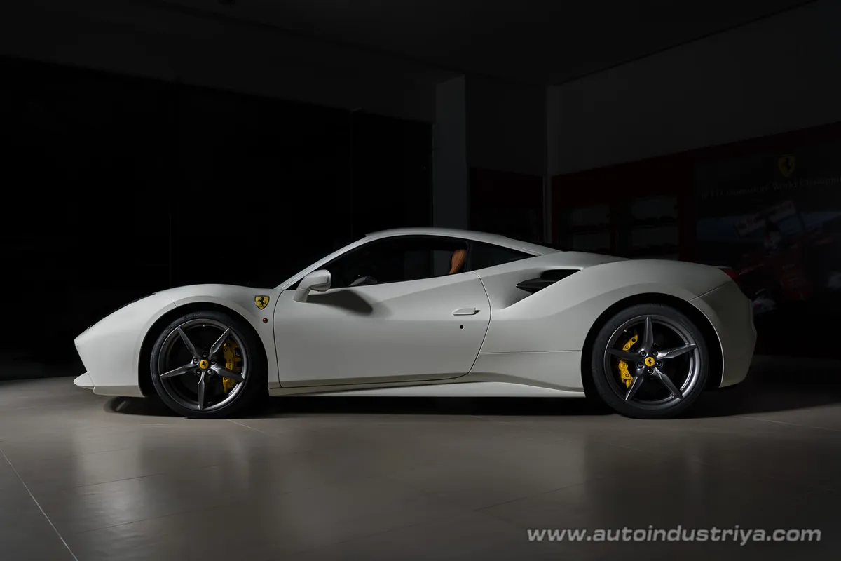 2017 Ferrari 488 GTB White