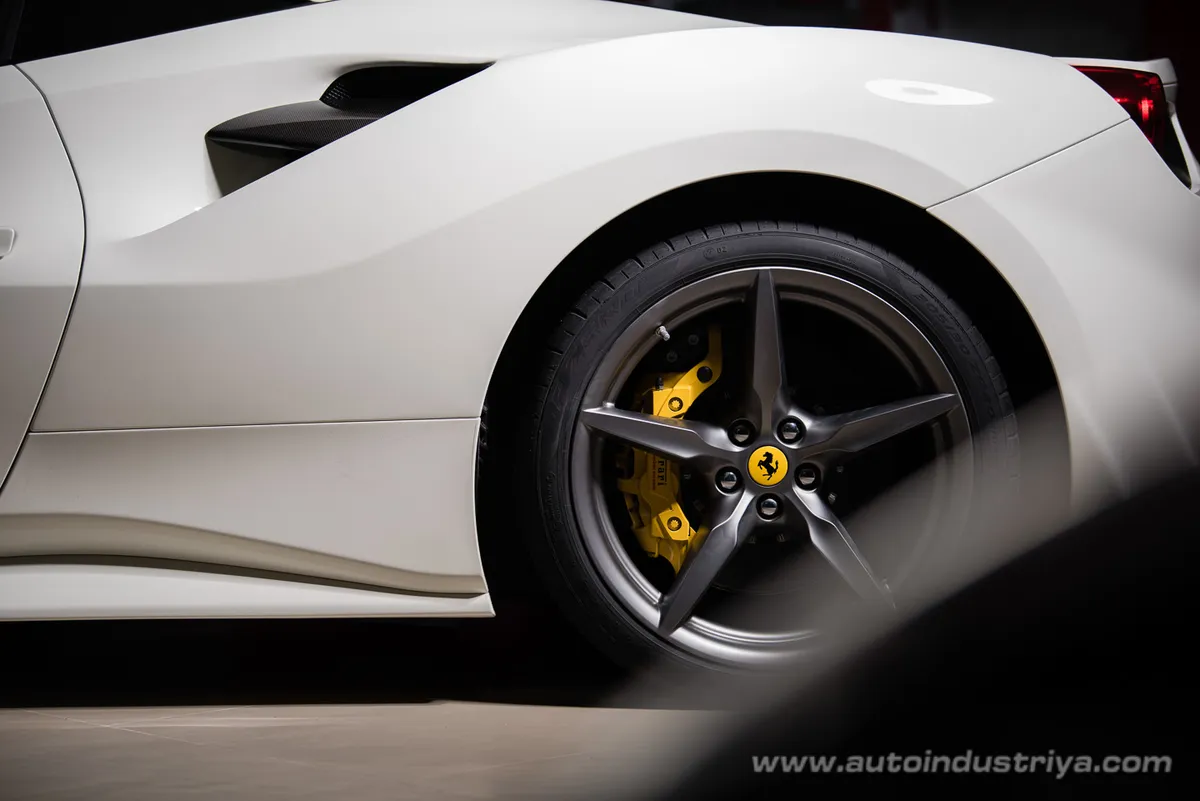 2017 Ferrari 488 GTB White