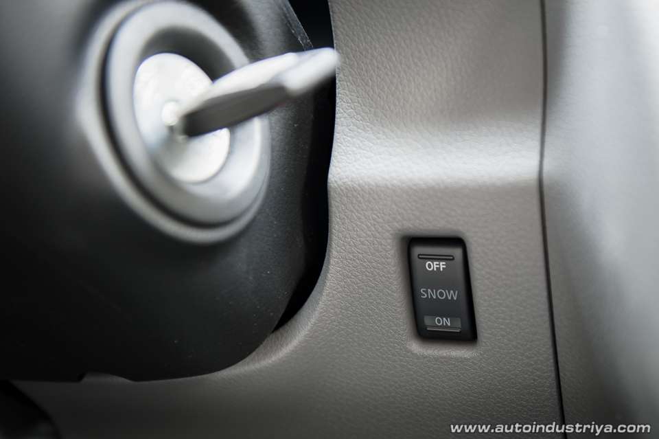 2018 Nissan Urvan Premium A/T