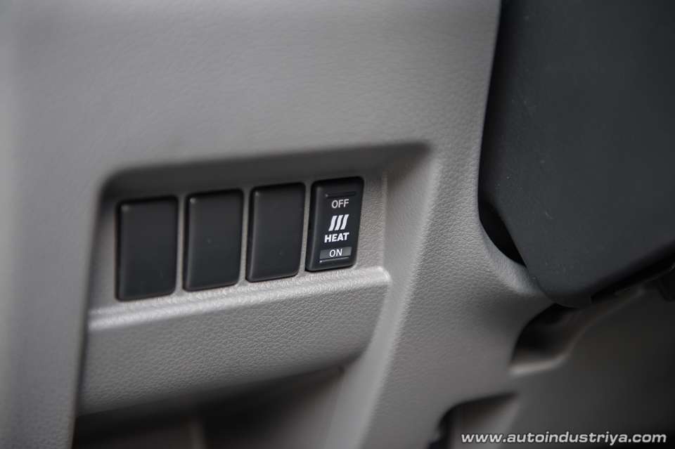 2018 Nissan Urvan Premium A/T