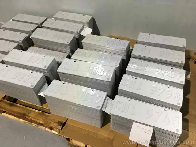 WATCH: Inside the LTO's new plate manufacturing facility | AutoIndustriya