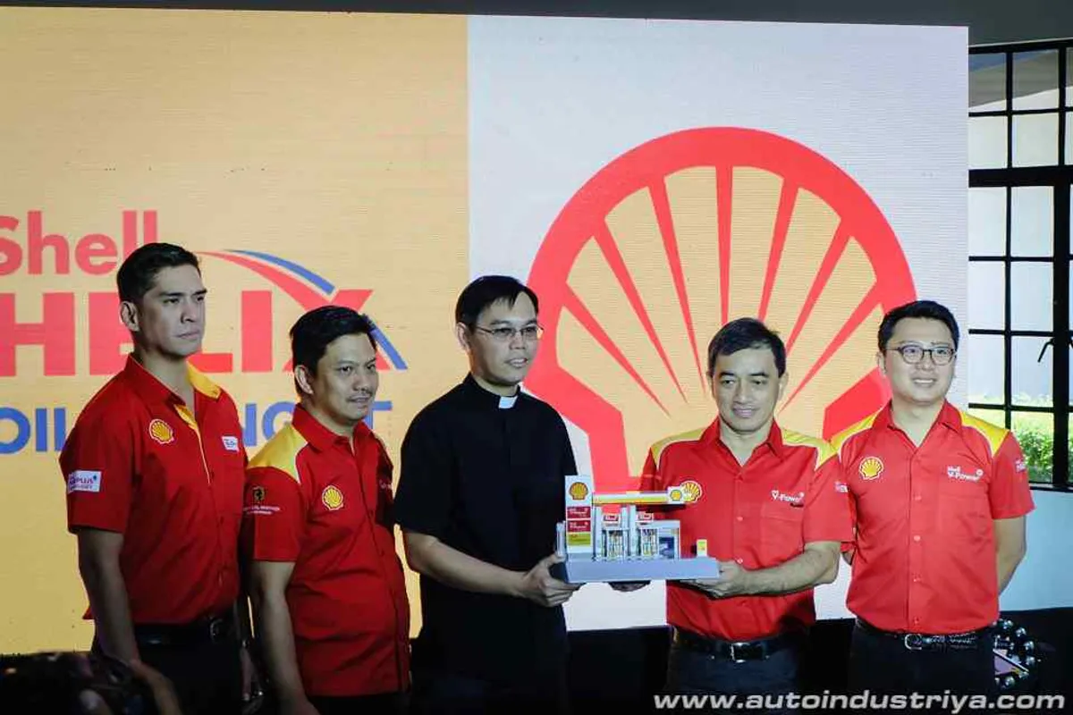 Helios Shell Shell offers Helix Ultra users with engine warranty, road side ...