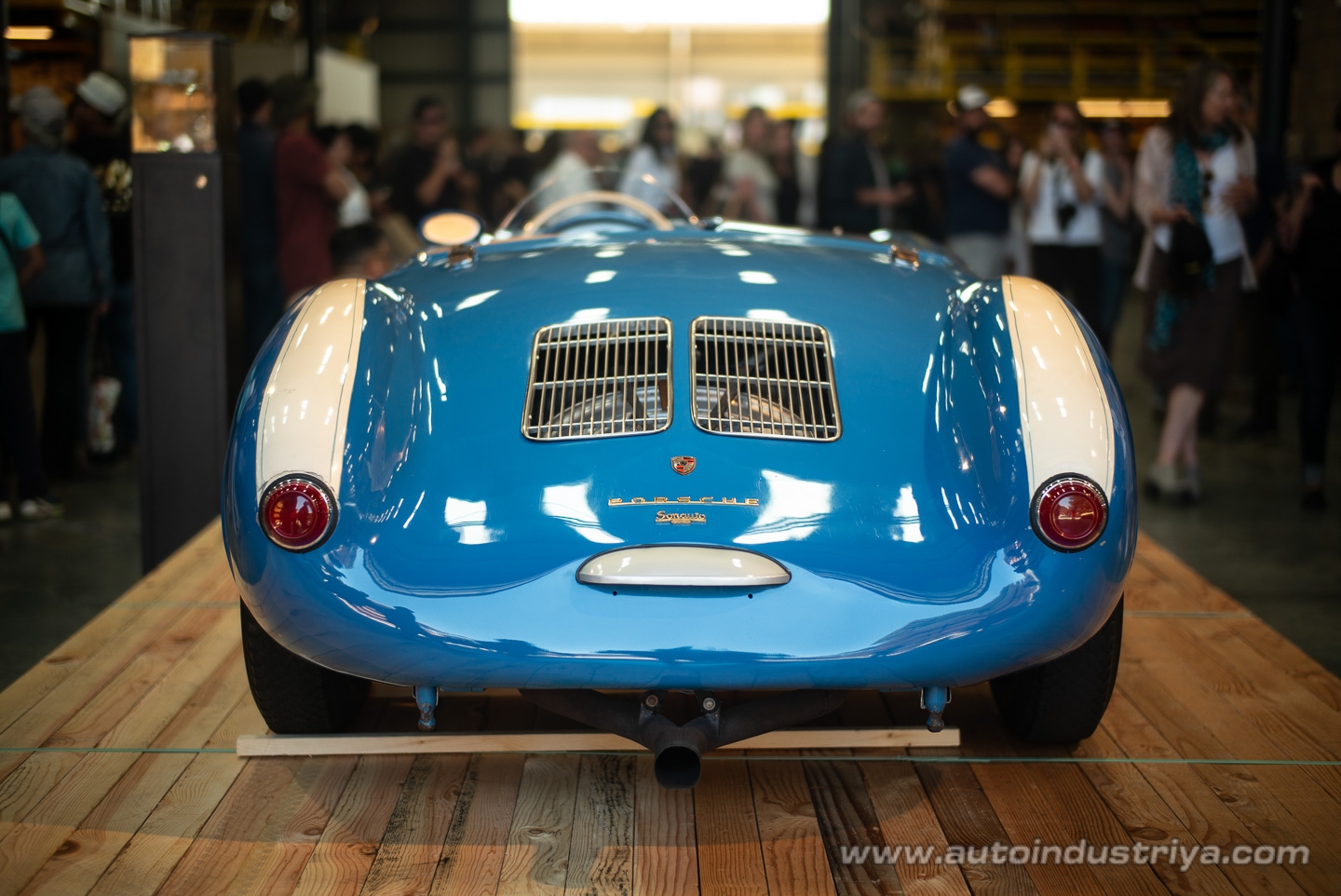 A Tribe Called Porsche and a Pilgrimage to Luftgekühlt