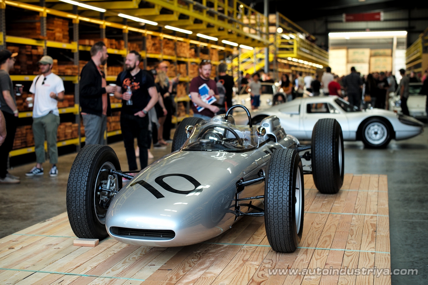 A Tribe Called Porsche and a Pilgrimage to Luftgekühlt