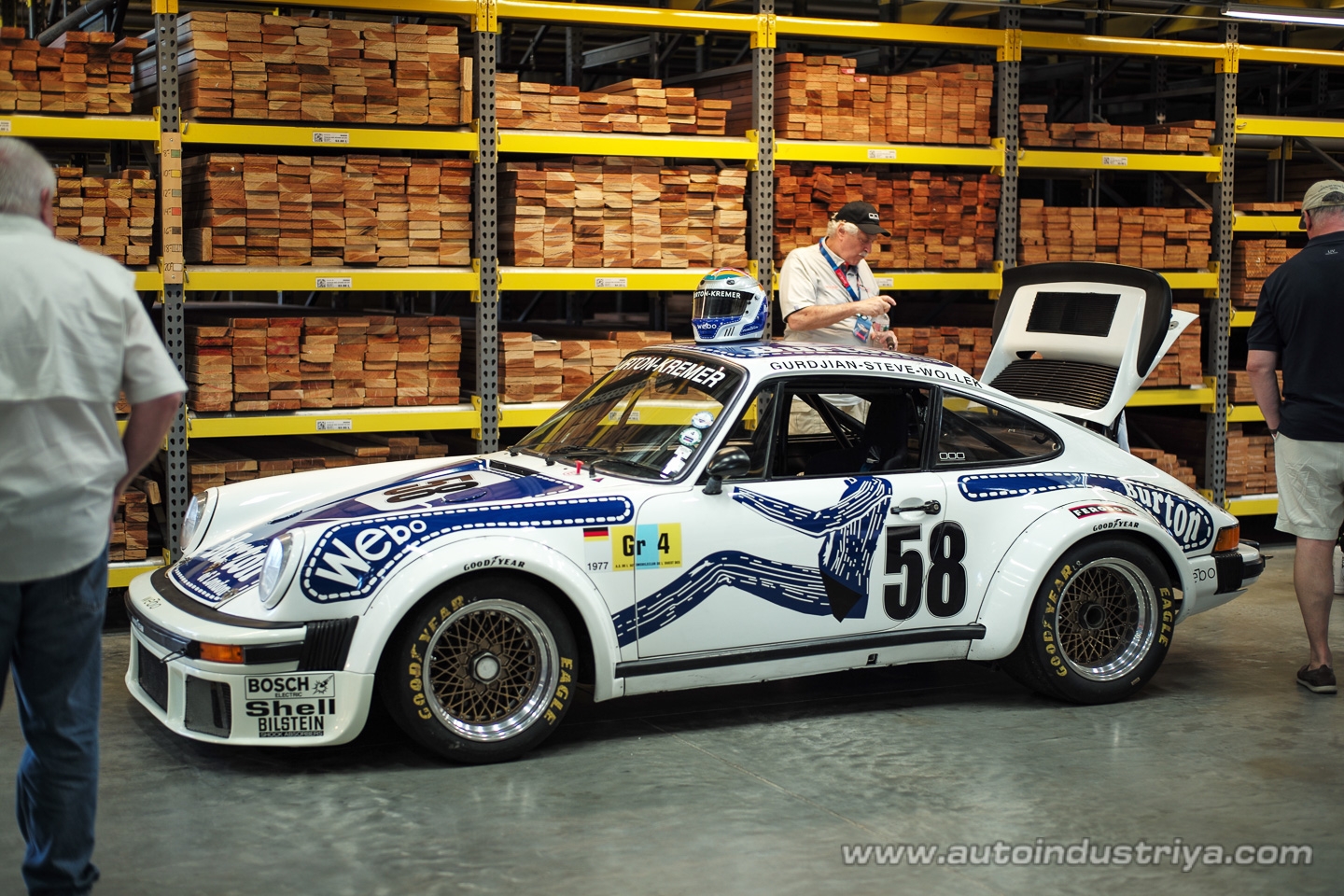 A Tribe Called Porsche and a Pilgrimage to Luftgekühlt