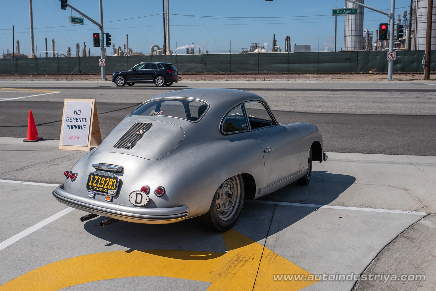 A Tribe Called Porsche and a Pilgrimage to Luftgekühlt