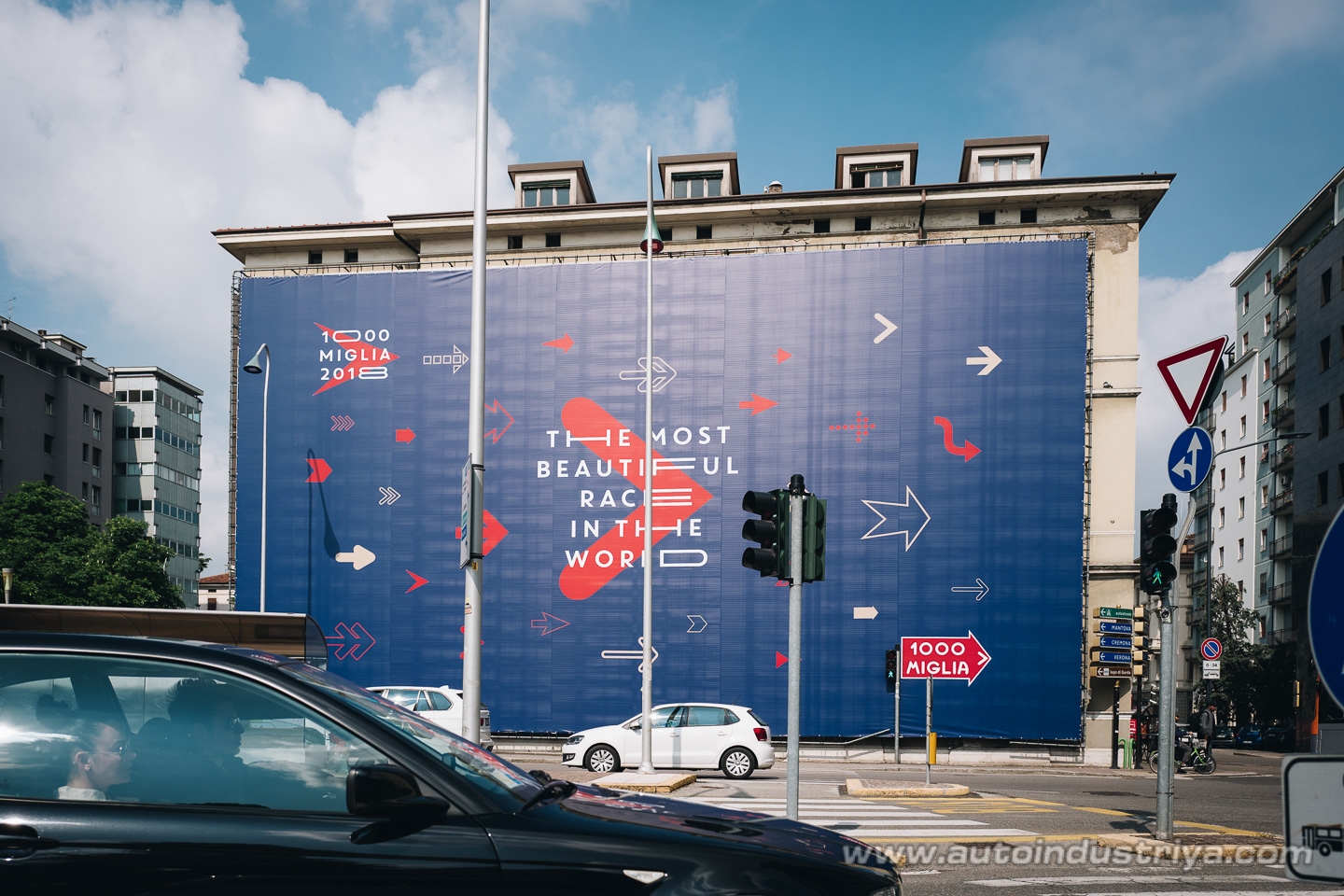 Molto belle = very beautiful