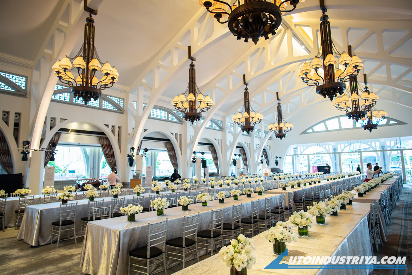 Fullerton Concours D' Elegance