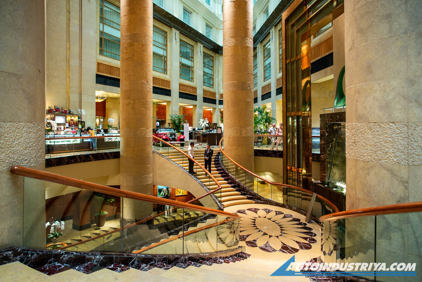 Fullerton Concours D' Elegance