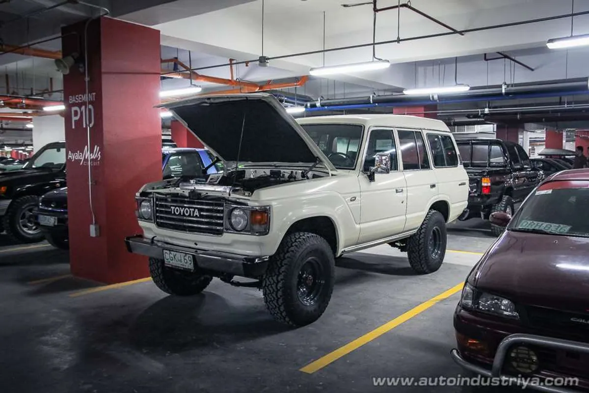 Behind the 90's Nostalgia: The inner workings of a car meet