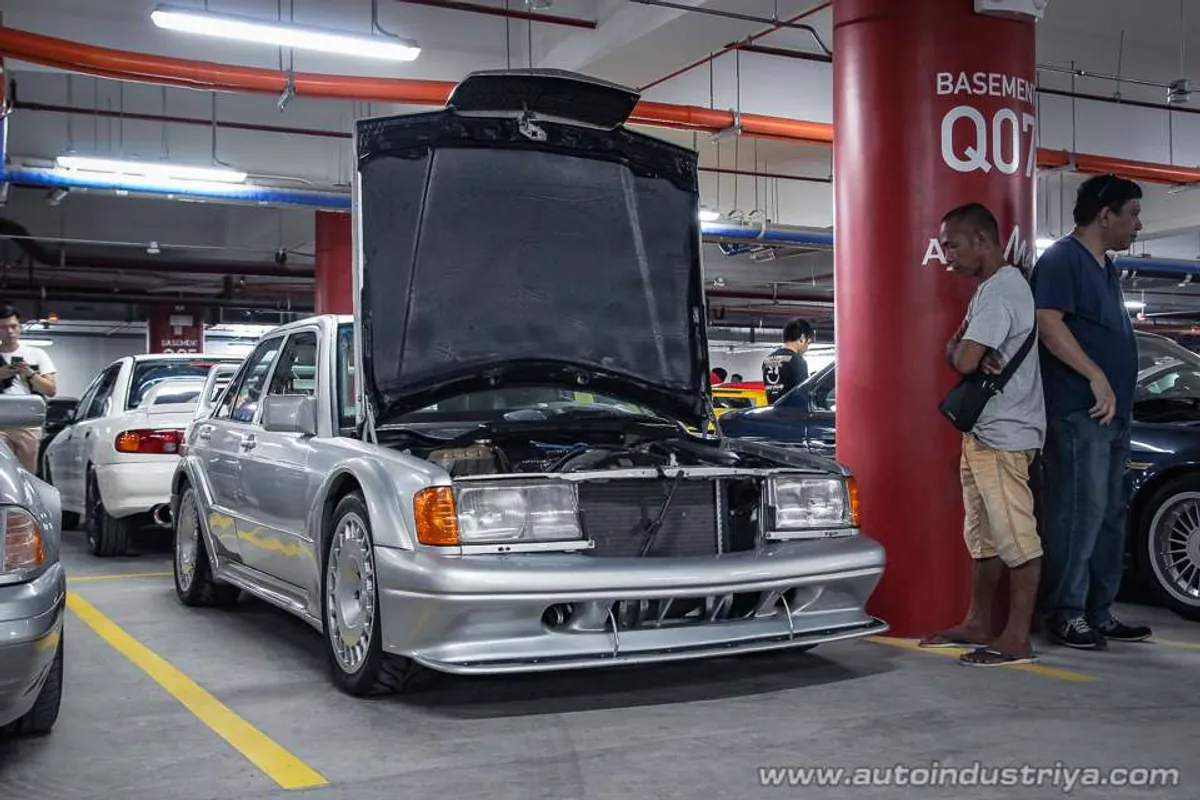 Behind the 90's Nostalgia: The inner workings of a car meet