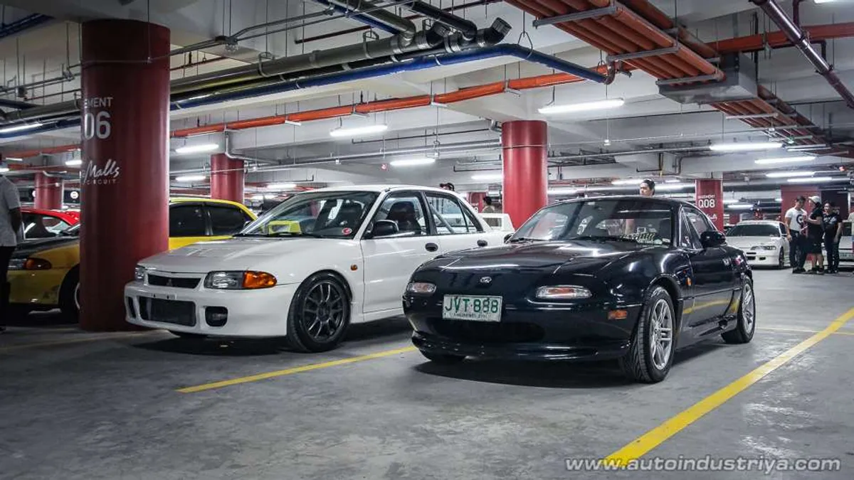 Behind the 90's Nostalgia: The inner workings of a car meet