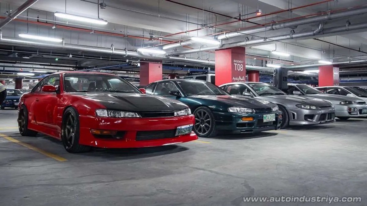 Behind the 90's Nostalgia: The inner workings of a car meet