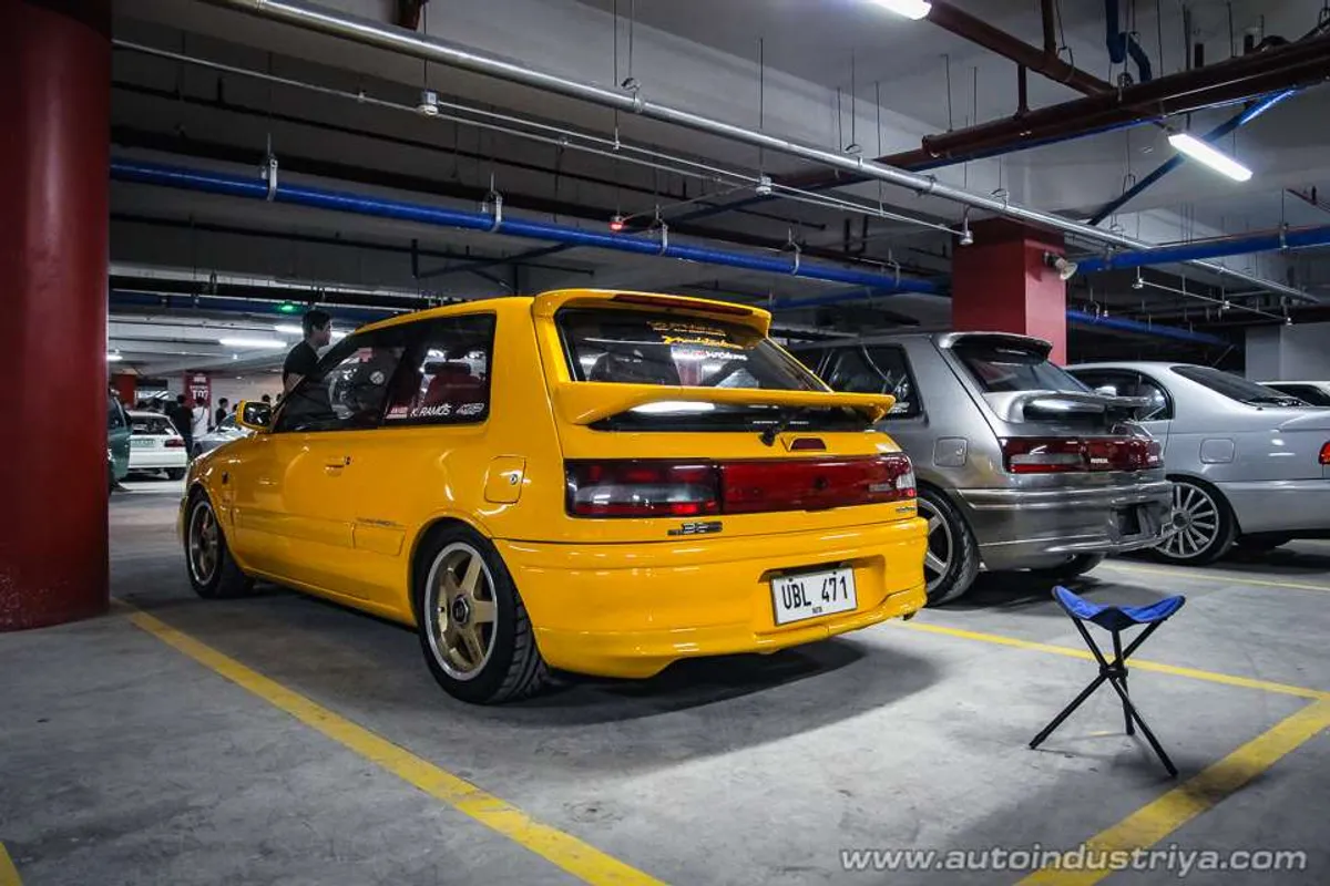 Behind the 90's Nostalgia: The inner workings of a car meet