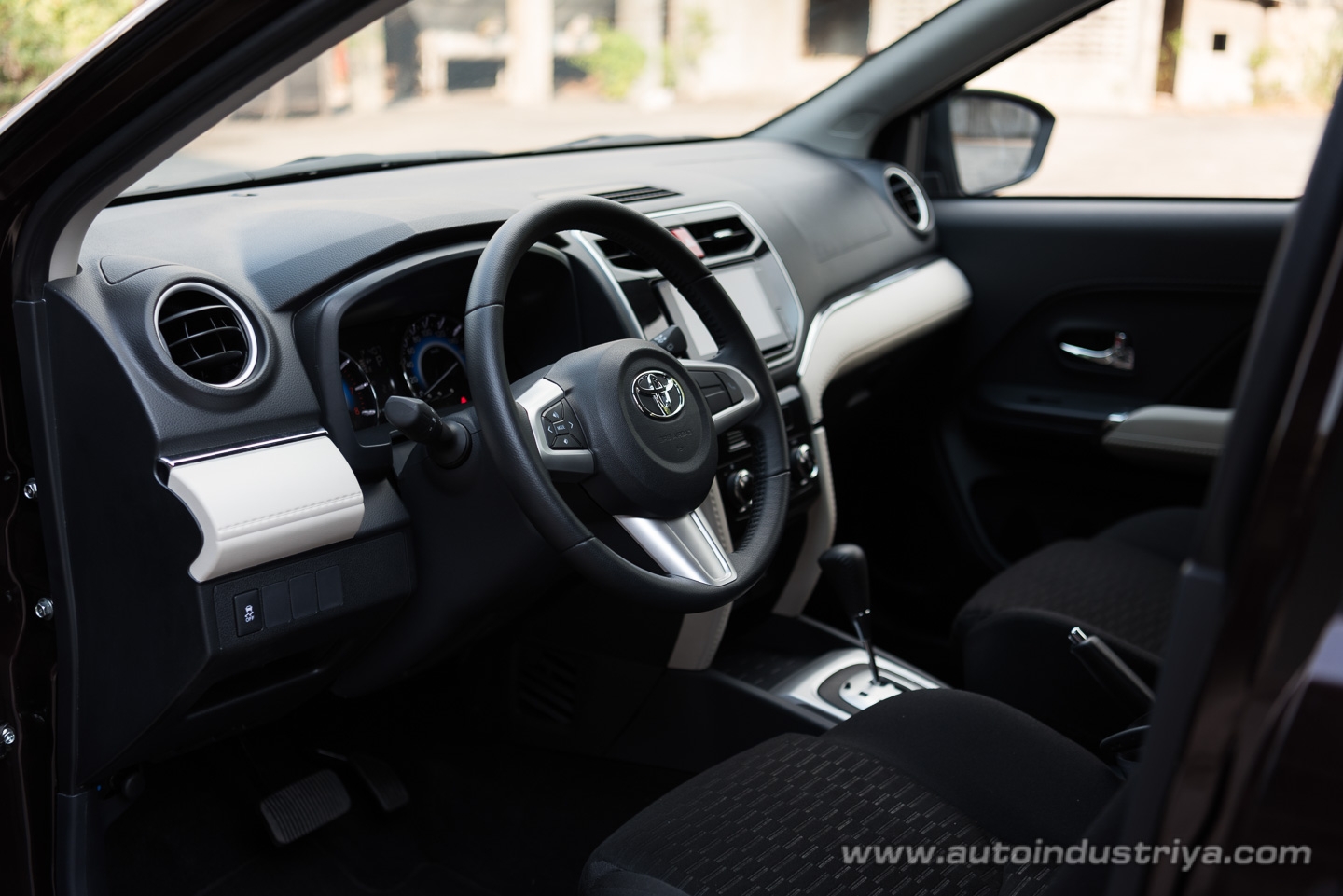 2018 Toyota Rush 1.5 G A/T