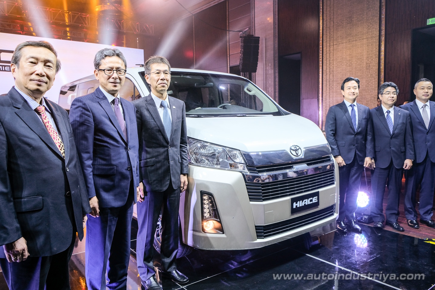 World Premiere in PH: 2019 Toyota Hiace starts at PhP 1.590 million