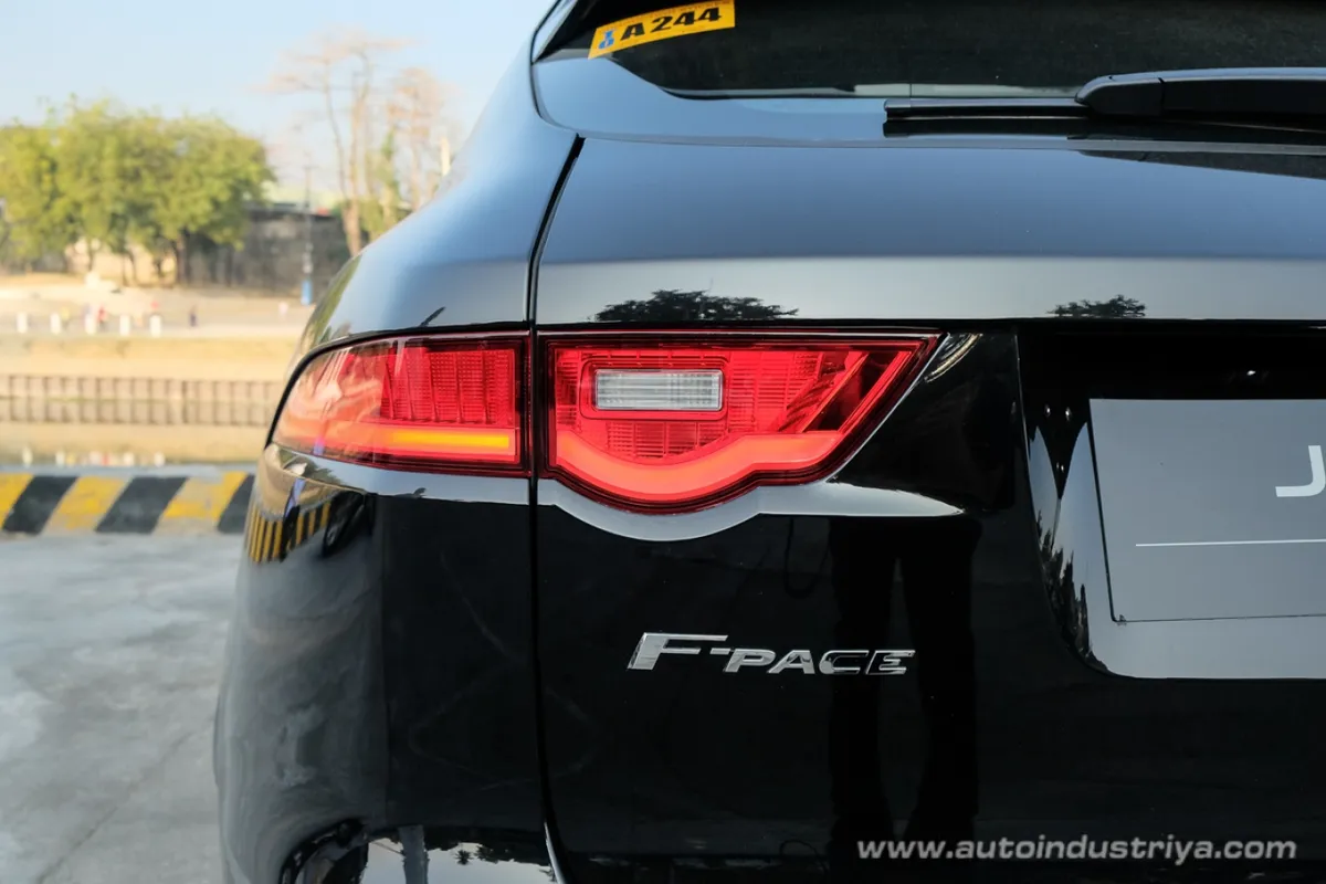 2018 Jaguar F-Pace 2.0L R-Sport AWD