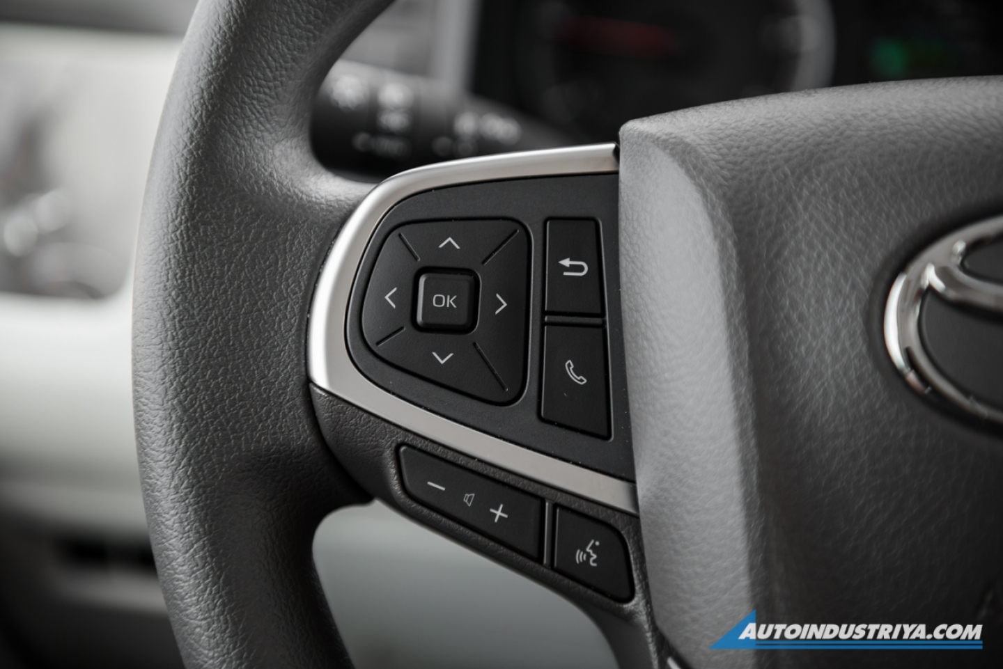 2019 Toyota Hiace GL Grandia Tourer