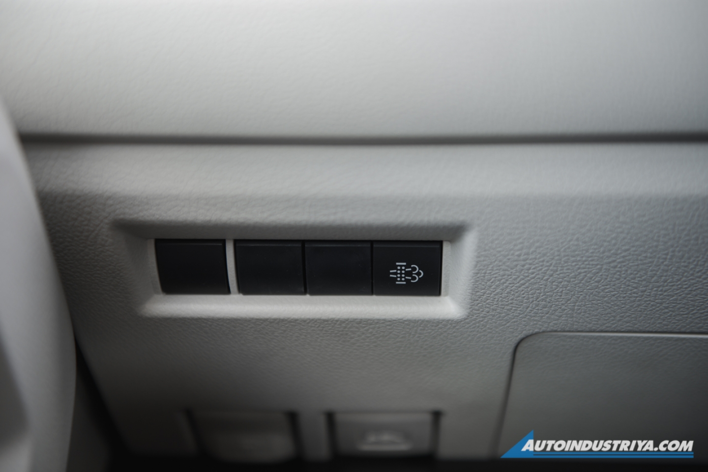 2019 Toyota Hiace GL Grandia Tourer