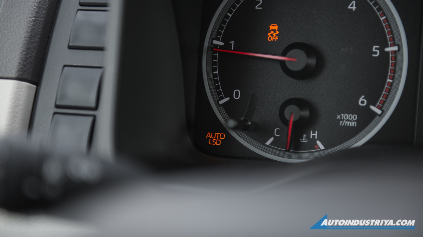 2019 Toyota Hiace GL Grandia Tourer