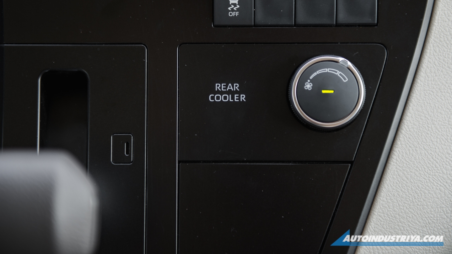 2019 Toyota Hiace GL Grandia Tourer