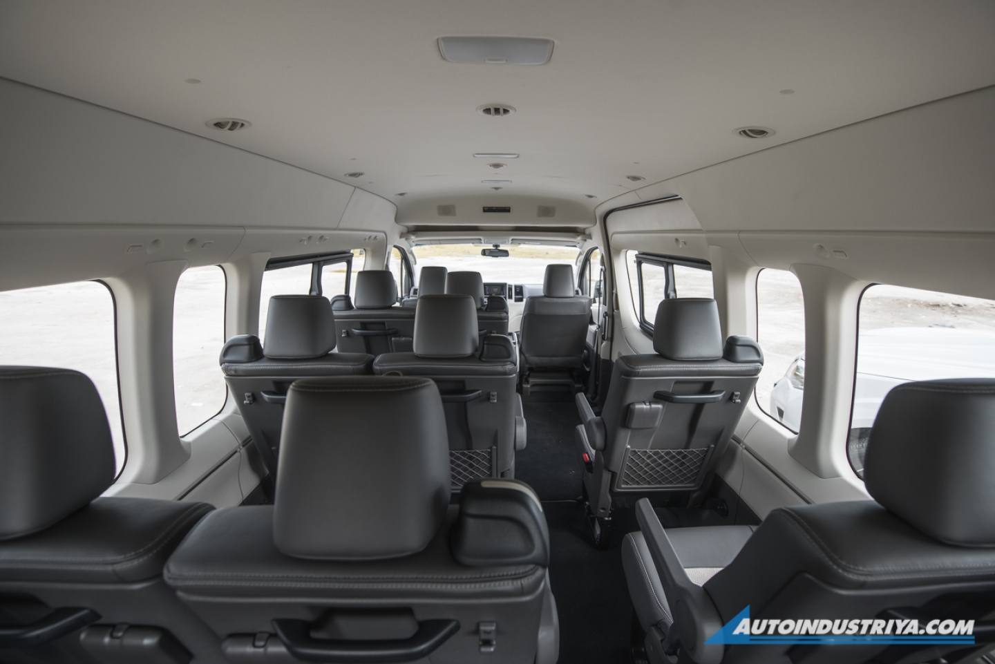 2019 Toyota Hiace GL Grandia Tourer