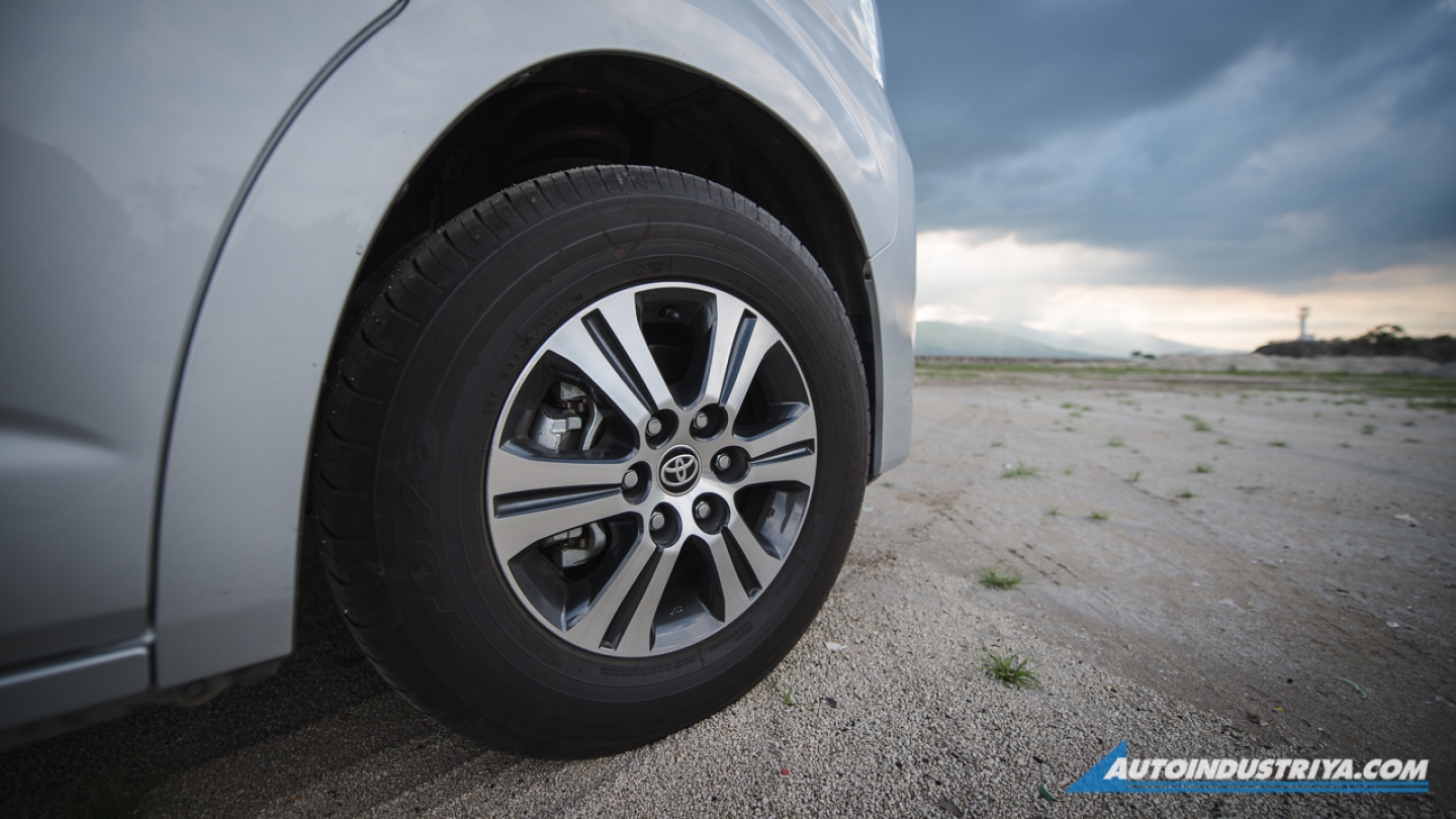 2019 Toyota Hiace GL Grandia Tourer