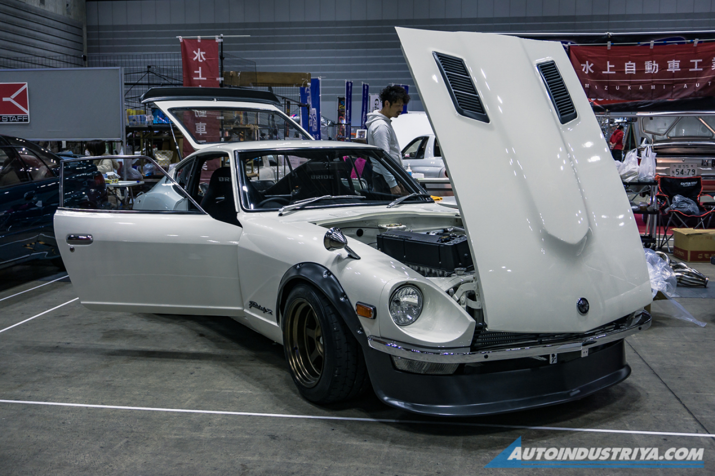 Classics stop time in Yokohama Nostalgic 2 Days