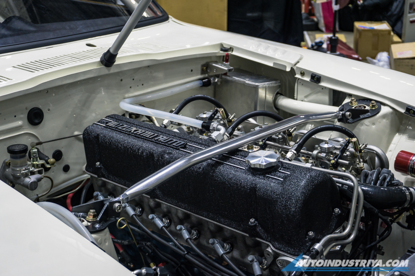 Classics stop time in Yokohama Nostalgic 2 Days