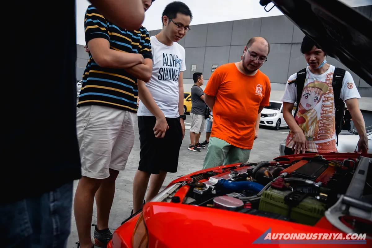 Bartering is back: The How’s Your Project Car Pare? Swap Meet
