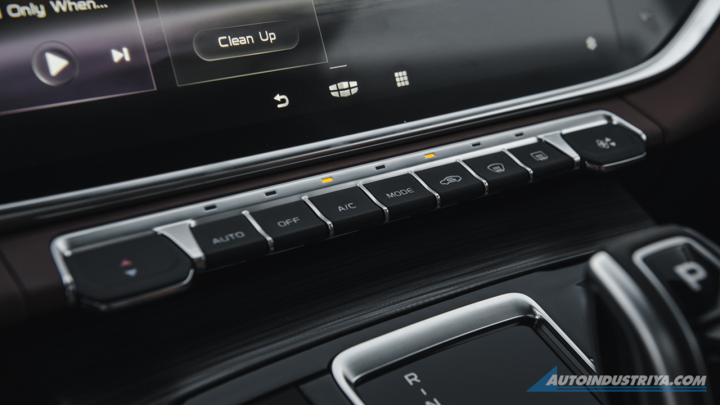 2020 Geely Azkarra Review