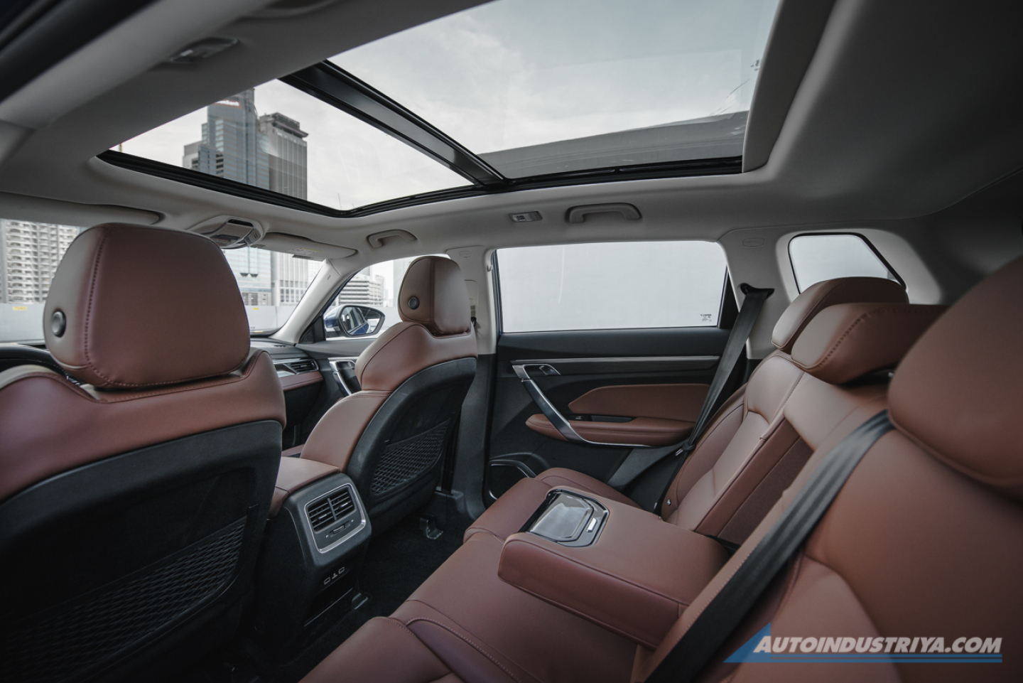 2020 Geely Azkarra Review