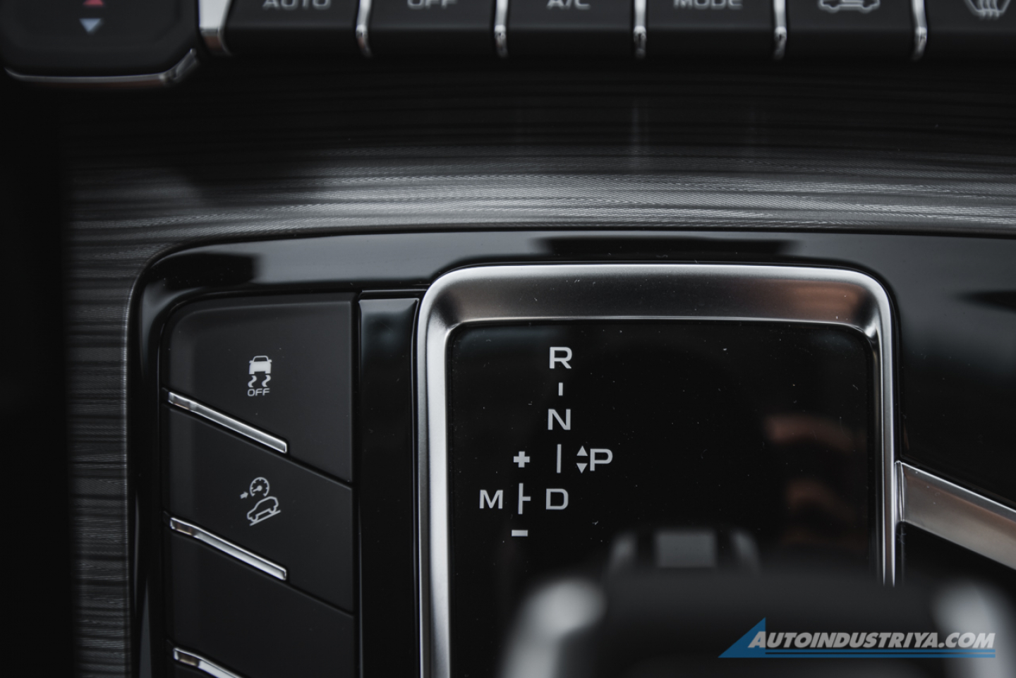 2020 Geely Azkarra Review