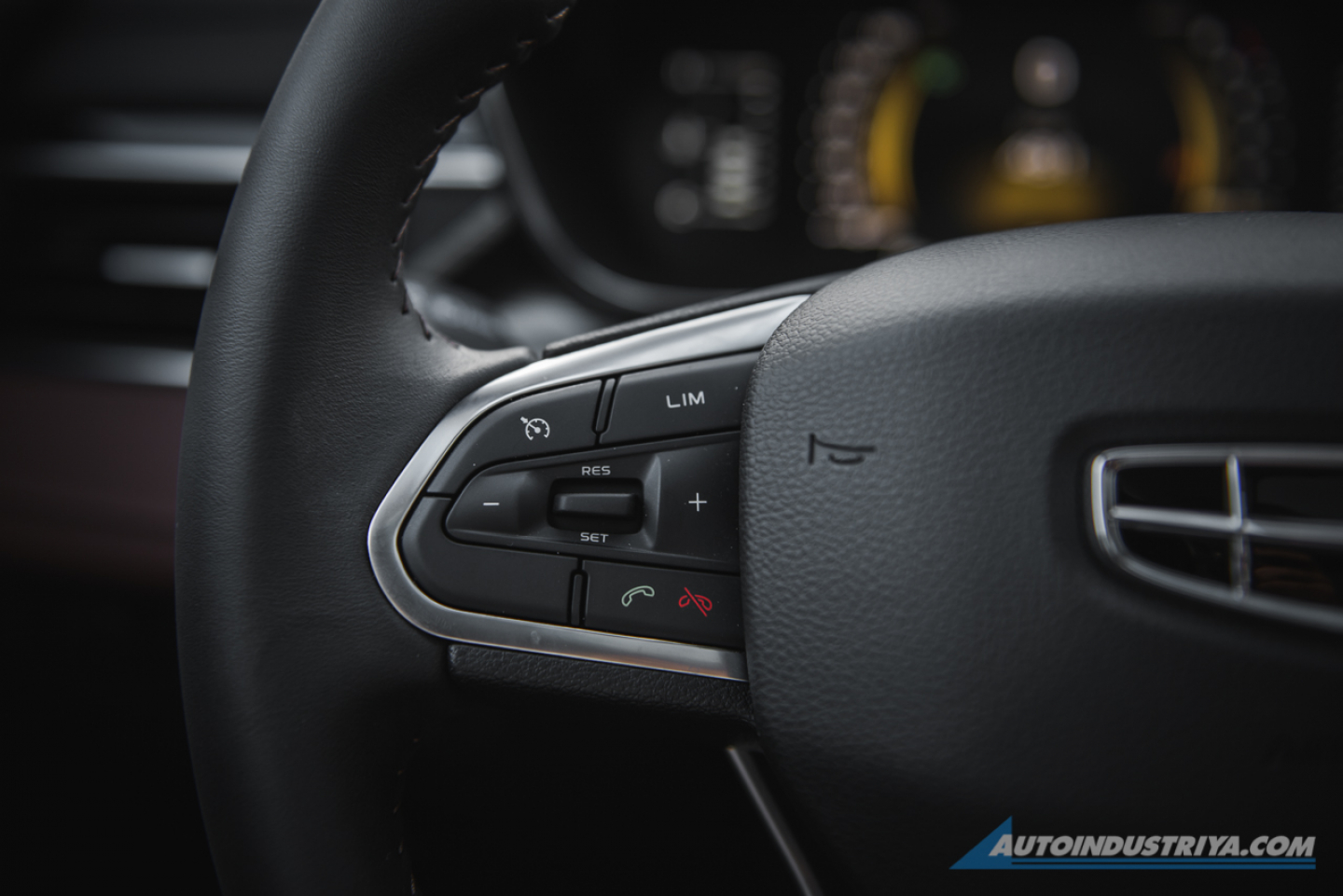 2020 Geely Azkarra Review