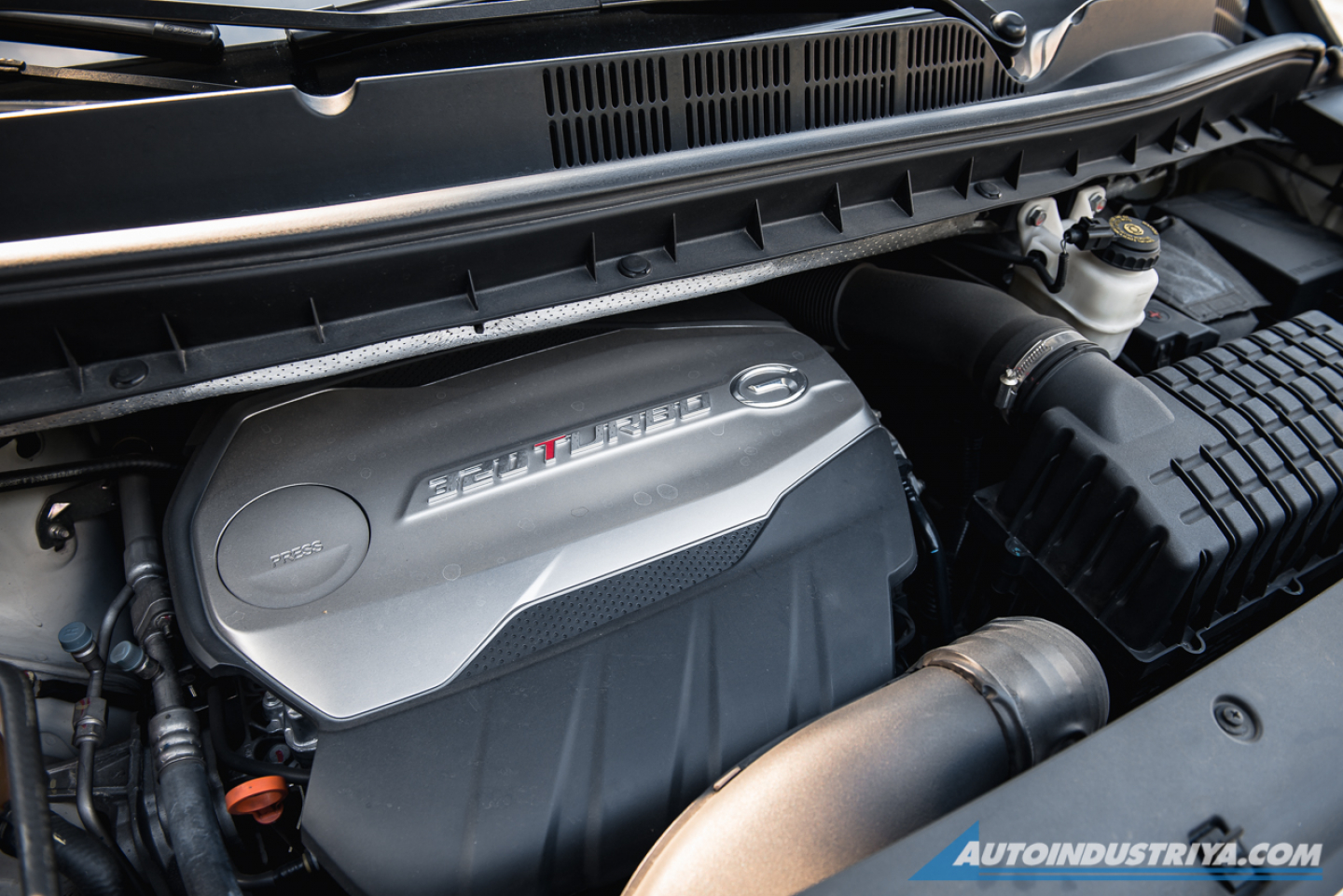 2019 GAC GM8 GT 2.0 Turbo