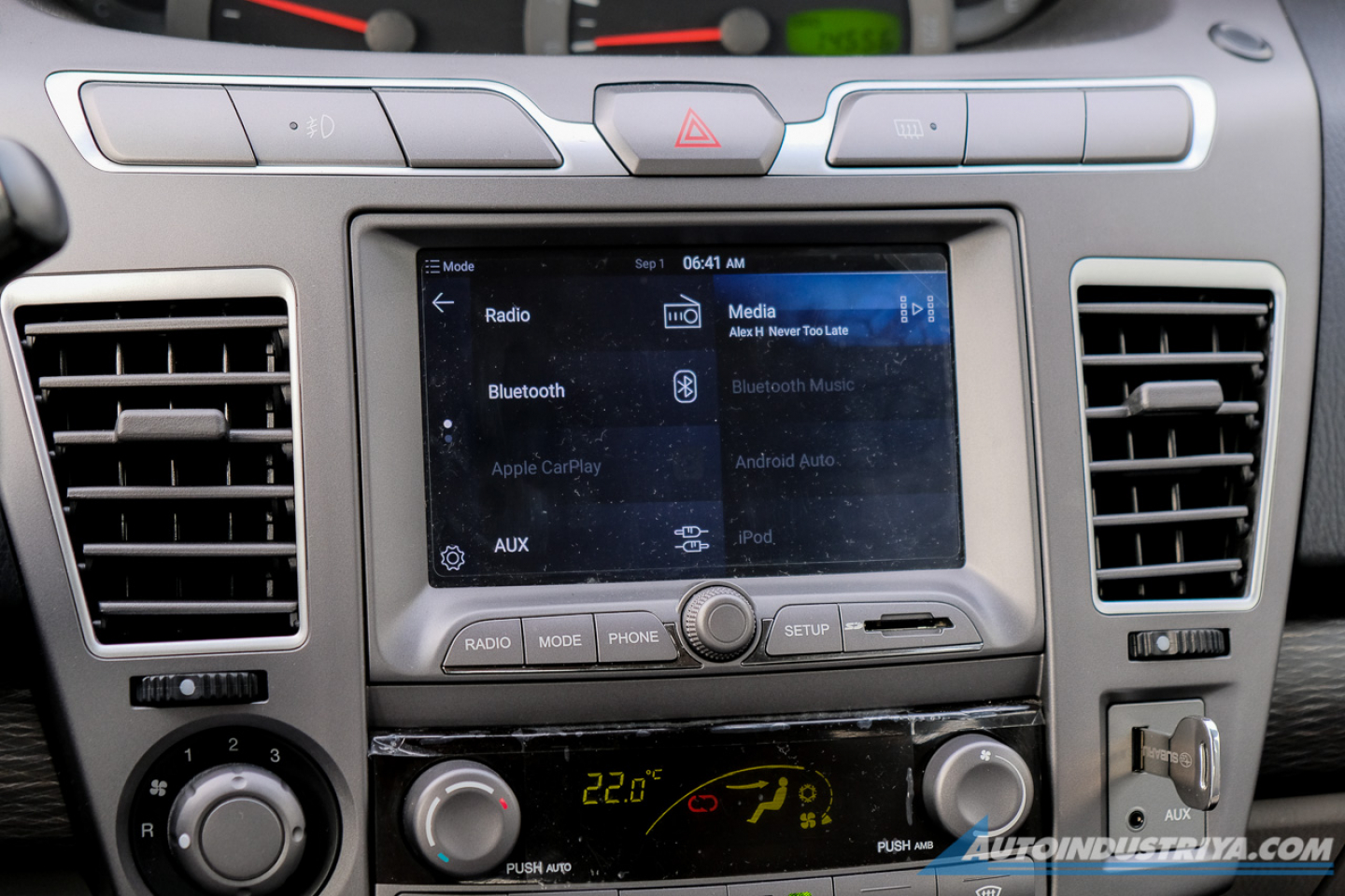 2019 Ssangyong Rodius 2.0L 9-seater