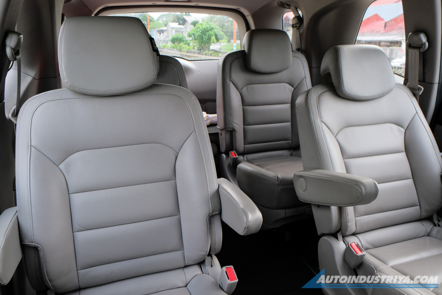 2019 Ssangyong Rodius 2.0L 9-seater