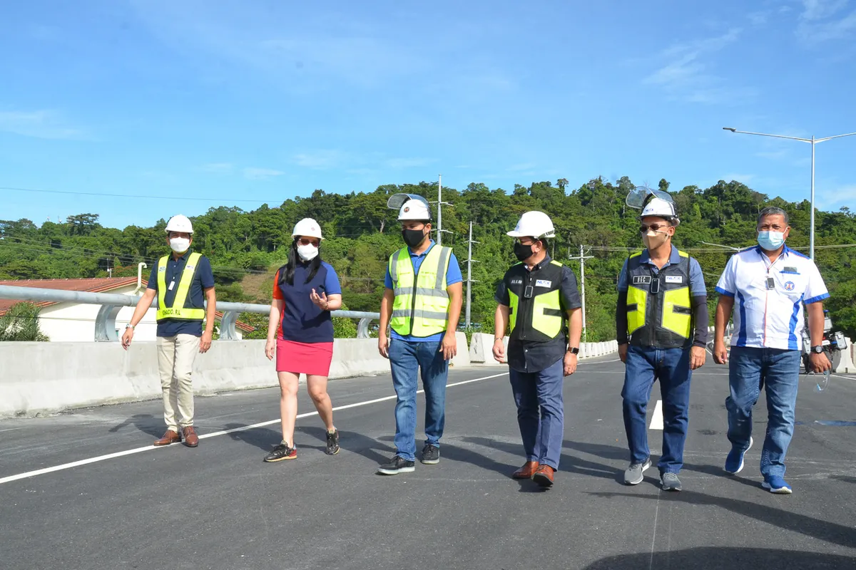 Subic Intersection Subic drives will have 2x the tunnels, 2x the revving fun | AutoIndustriya
