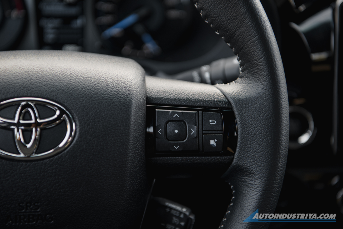 2021 Toyota Hilux V Conquest 4x4 AT