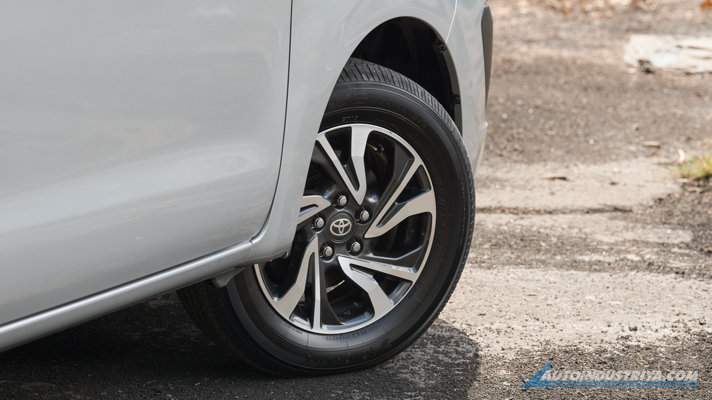 2021 Toyota Innova 2.8 E A/T