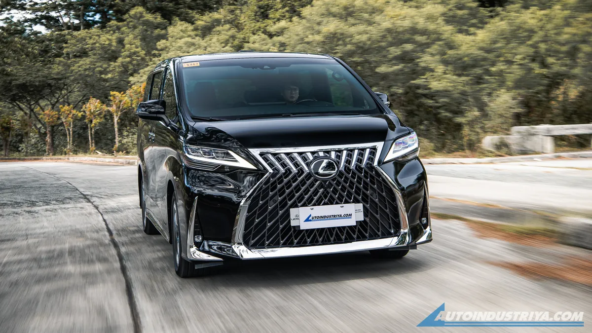 2021 Lexus LM 350 7-Seater