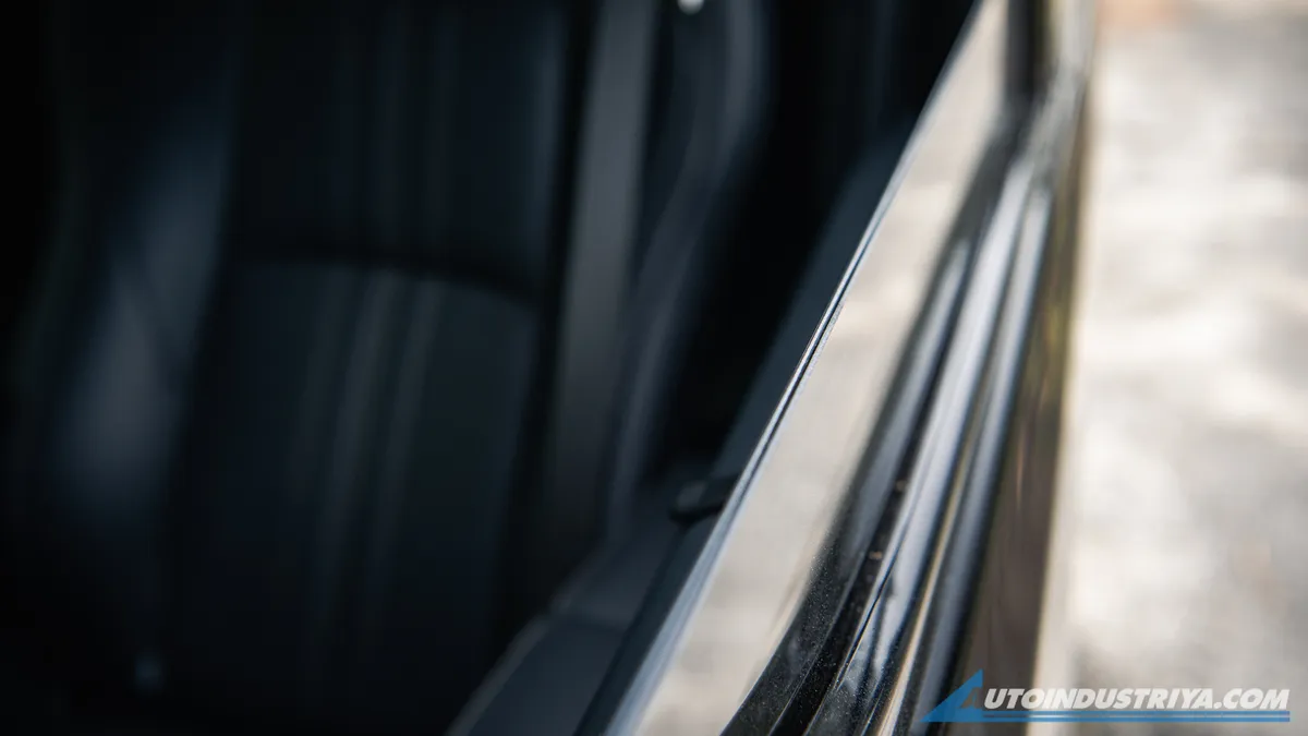2021 Lexus LM 350 7-Seater