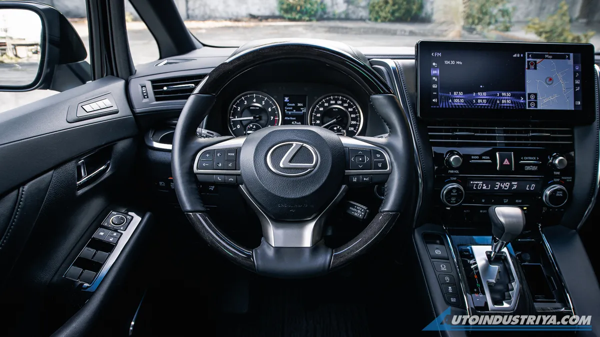 2021 Lexus LM 350 7-Seater