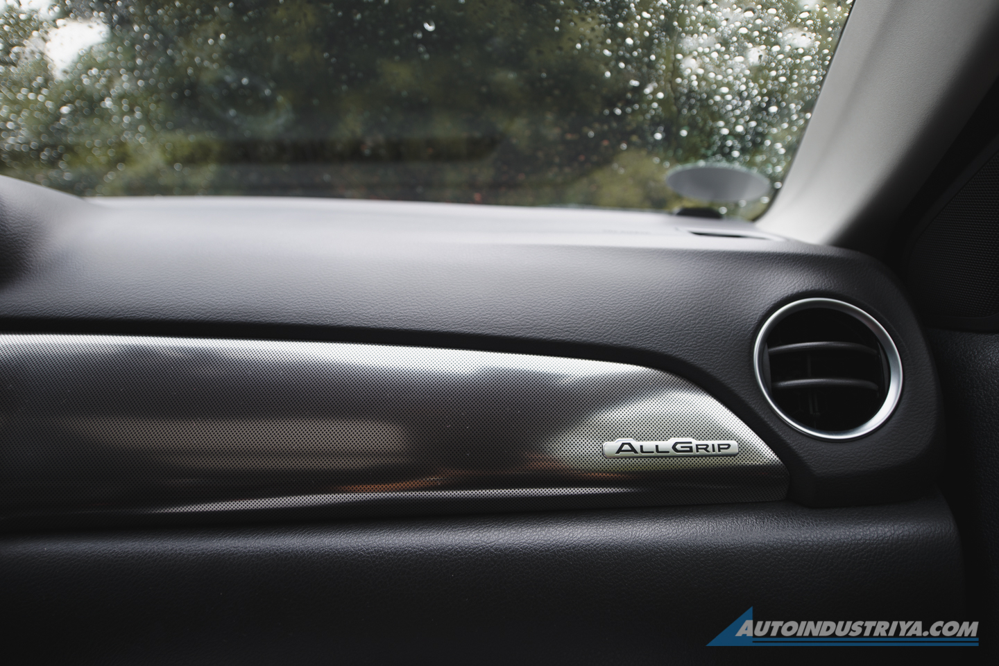 2021 Suzuki Vitara ALLGRIP 2-tone