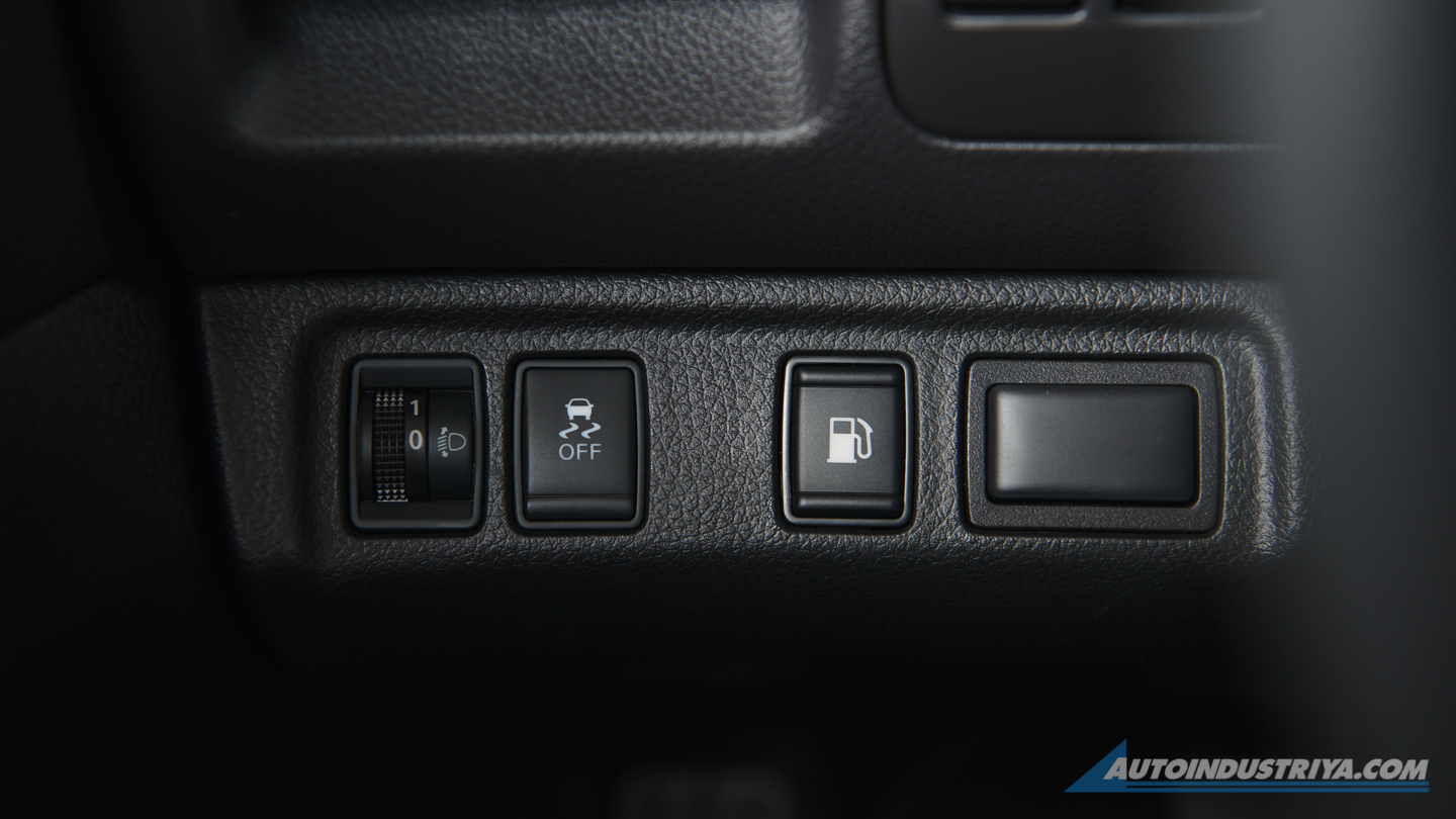 2021 Nissan Terra VL 4x4 Black Edition