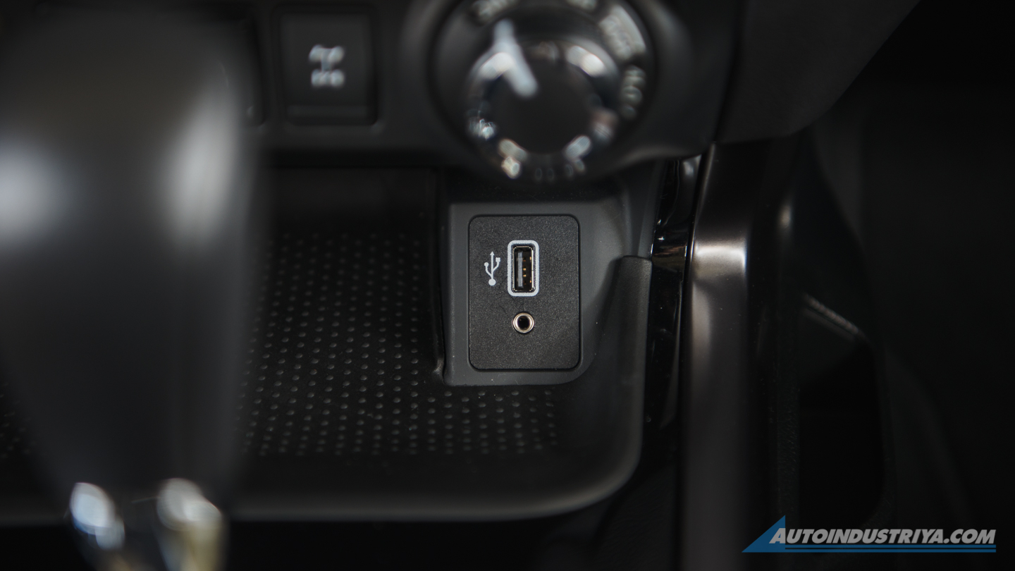 2021 Nissan Terra VL 4x4 Black Edition