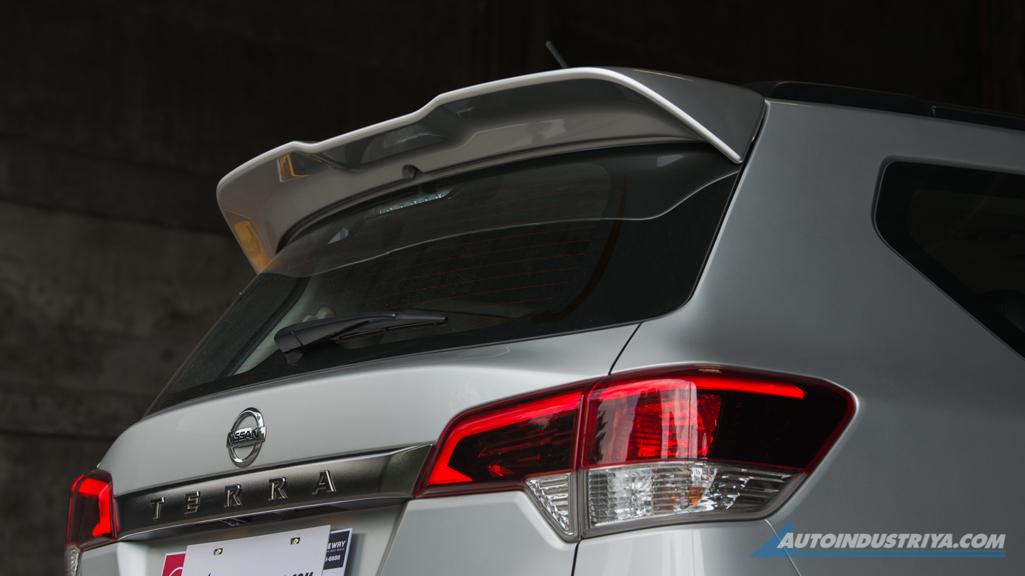 2021 Nissan Terra VL 4x4 Black Edition