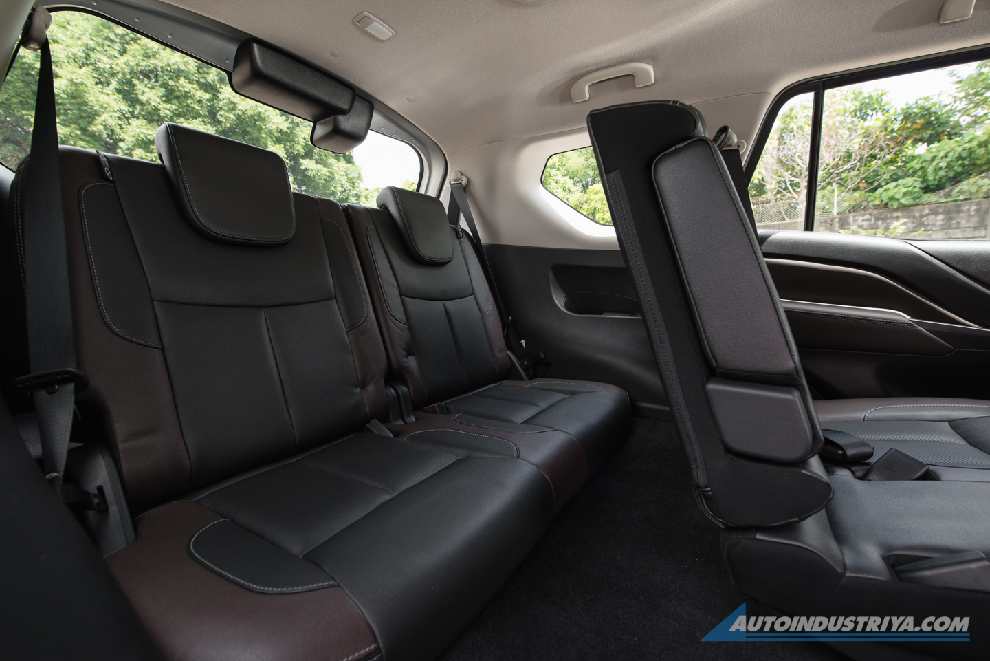 2021 Nissan Terra VL 4x4 Black Edition