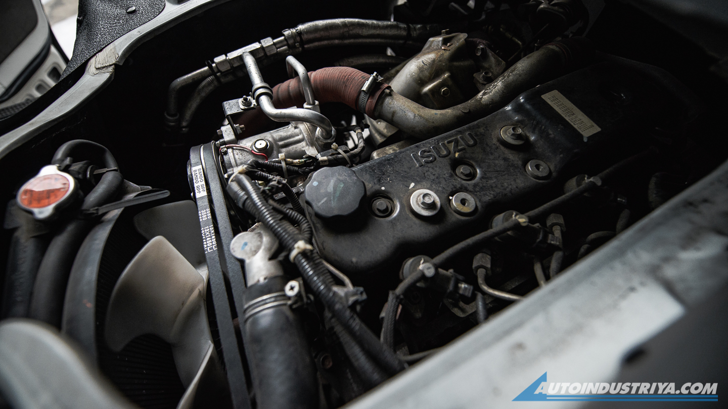 LCV Review: Isuzu Traviz L Utility Van 2.5L